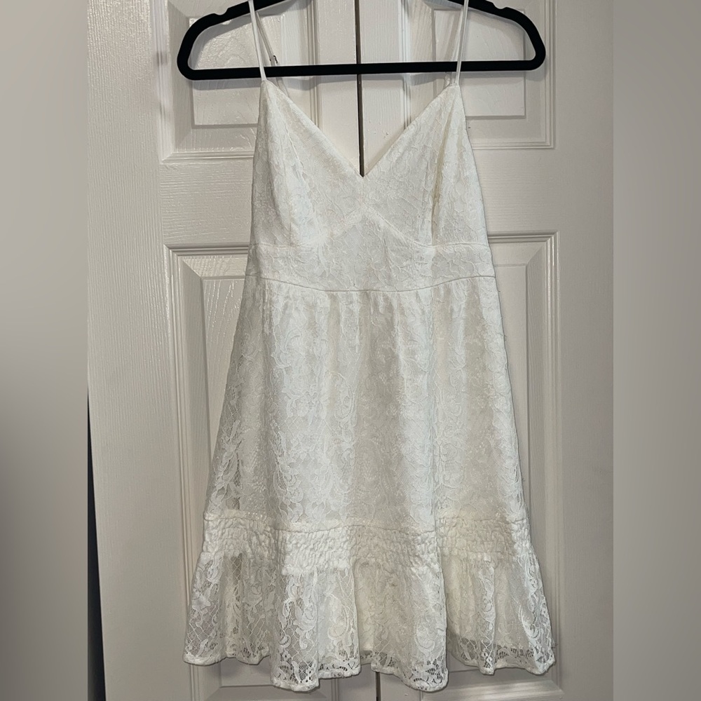 HOLLISTER Off-White Lace Sundress